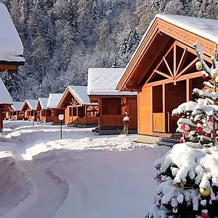 Hotel Chaletdorf Zellersee