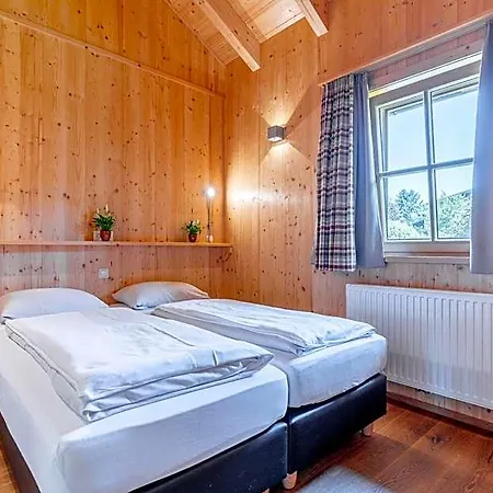 Hotel Chaletdorf Zellersee